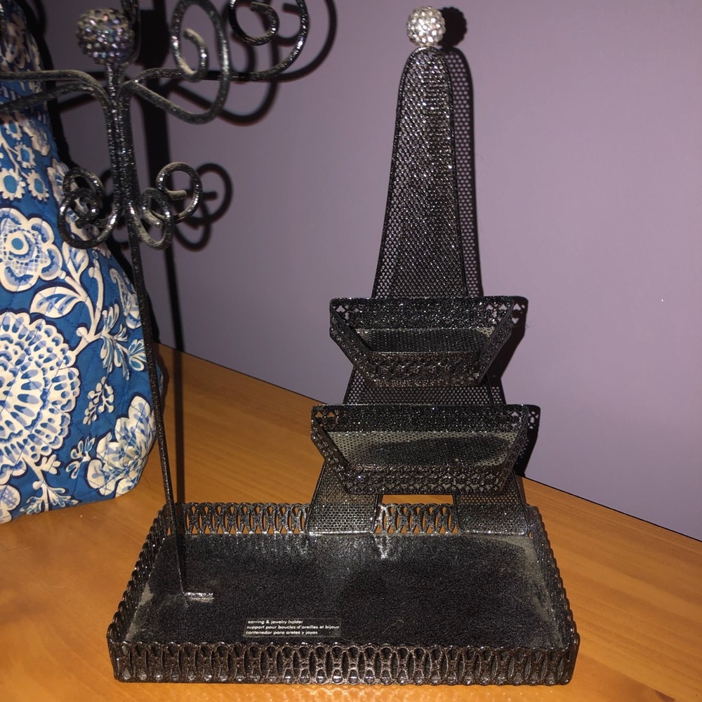 Jewelry holder